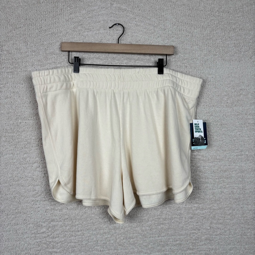DSG‎ Shorts Womens 2X Light Sand High Rise Fleece Casual Comfort Beach Elastic